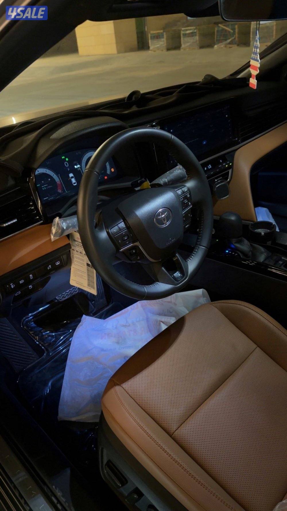 للبيع كامري 20251