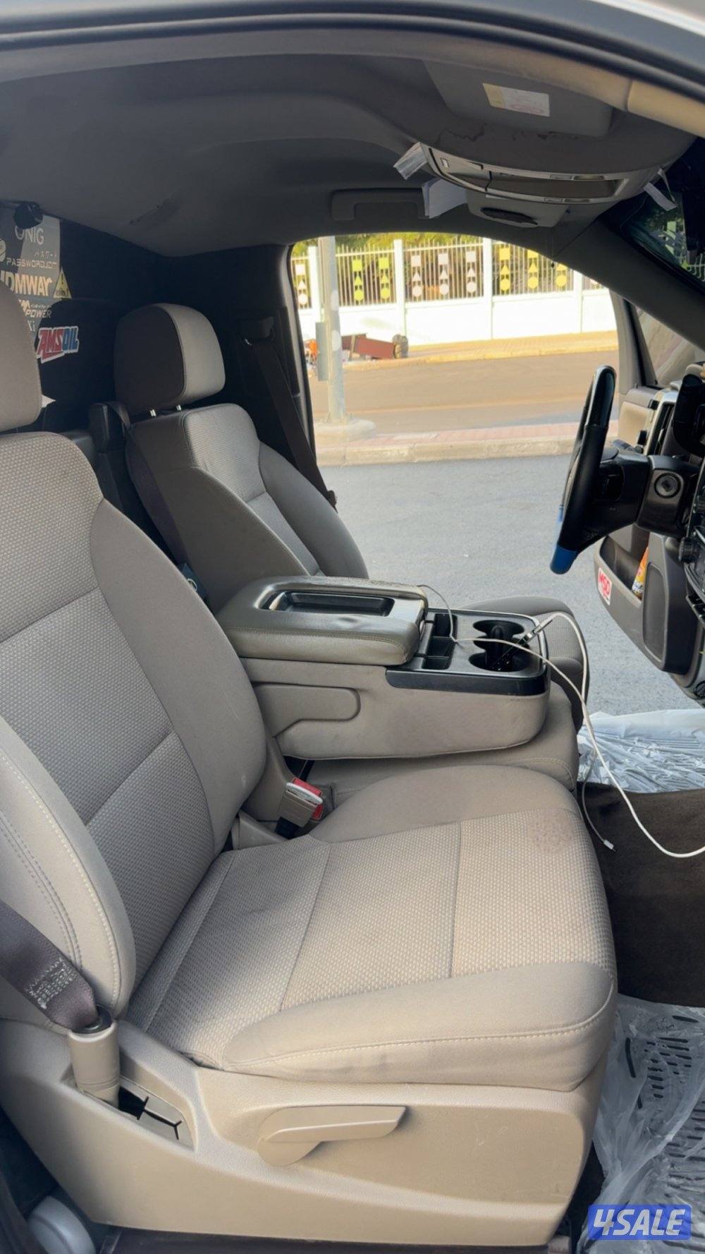 للبيع سلفرادو20176