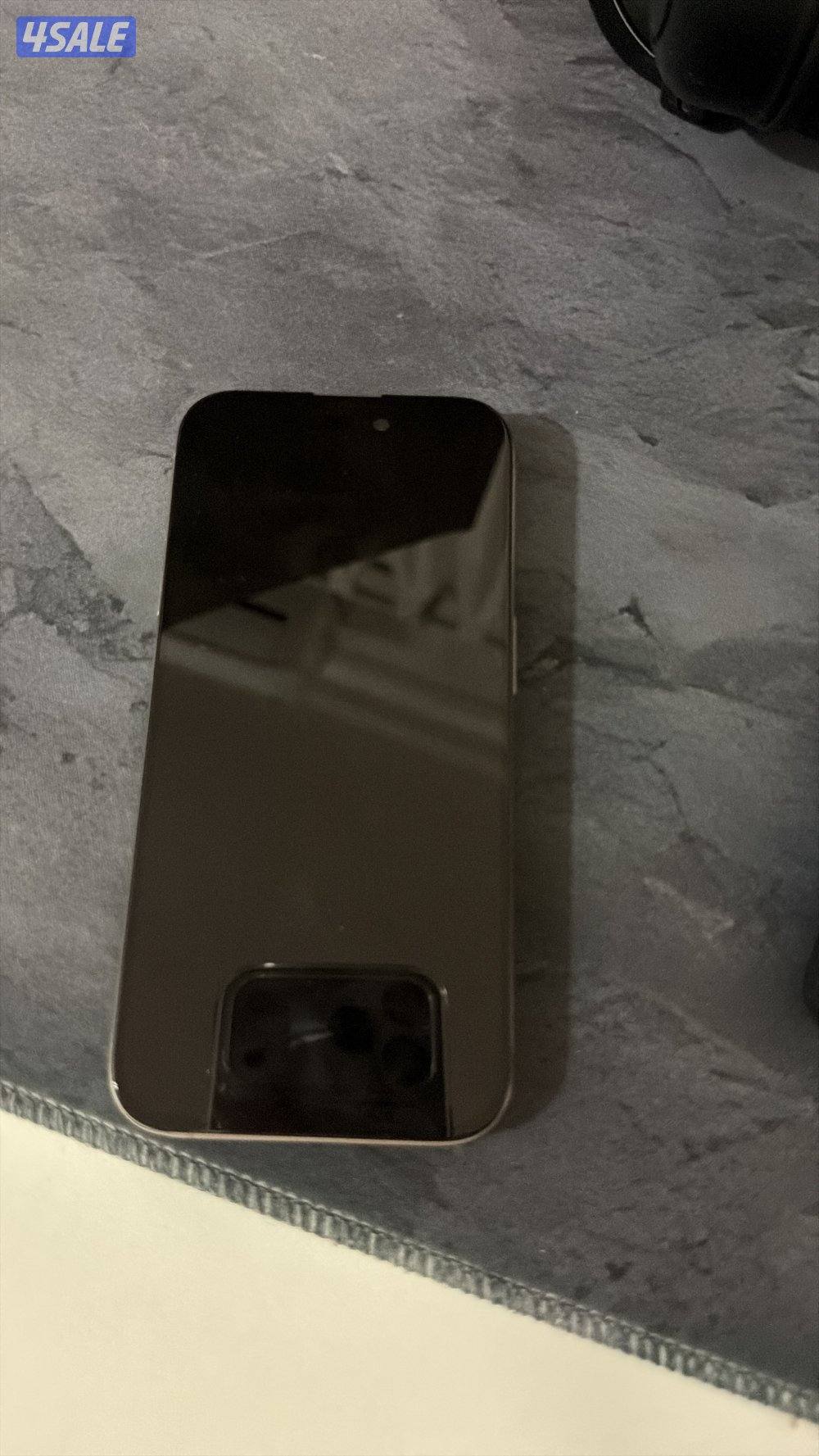 للبيع ايفون ١٥ برو مبدل شاشه درجه أولى بطاريه من آبل اصليه الجهاز نظيف1