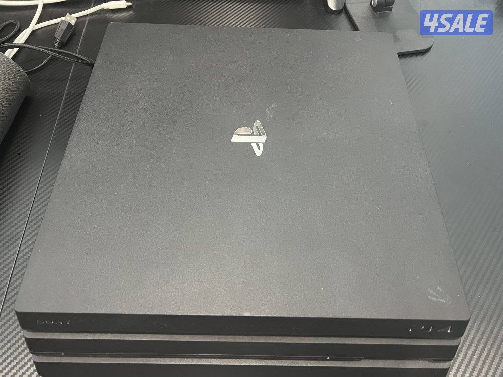 للبيع سوني٤ برو نضيف استعمال خفيف2