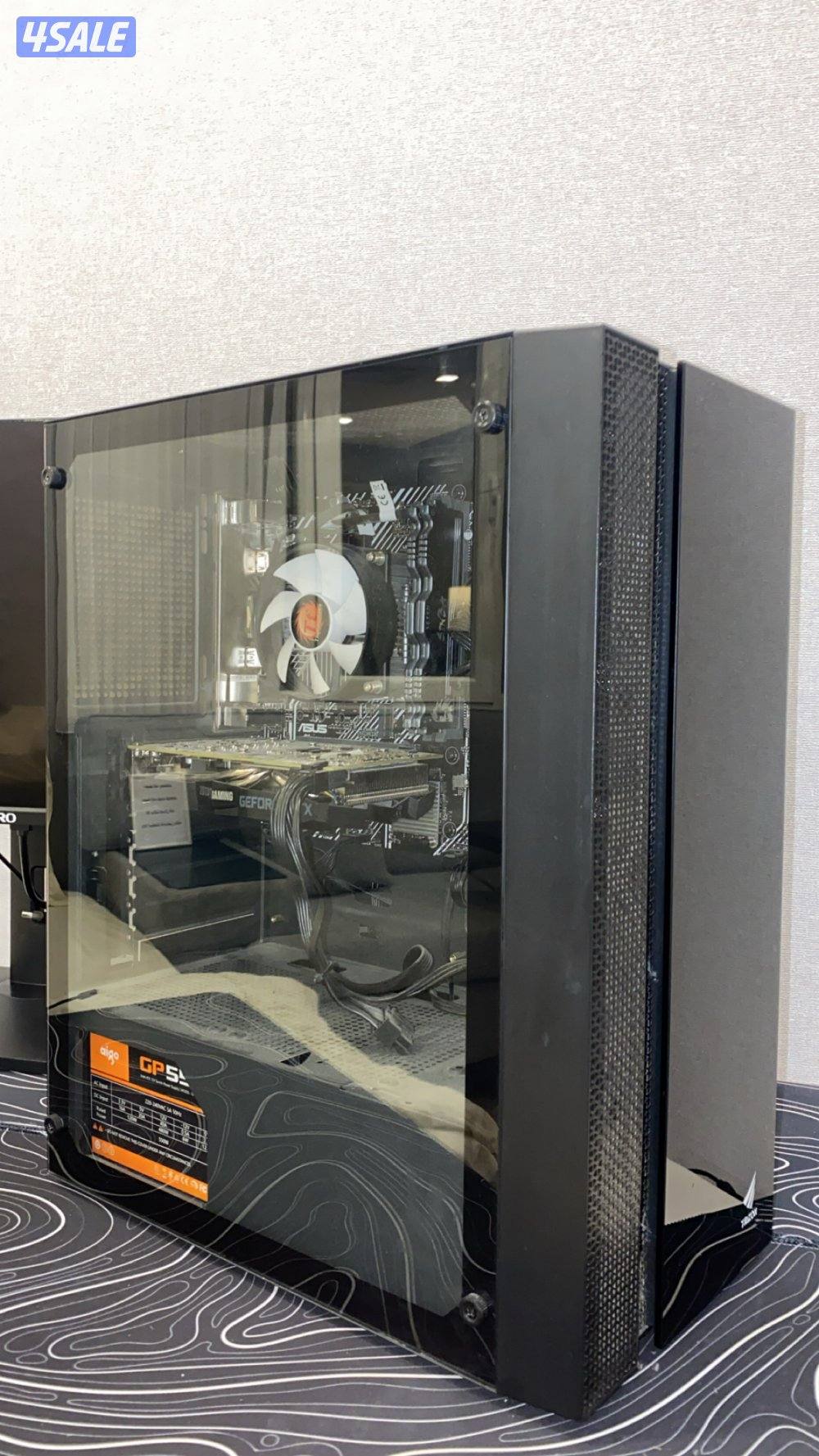 بيسي وشاشه مع اغراضهم للبيع البيسي بحاله ممتازه تواصل واتس0