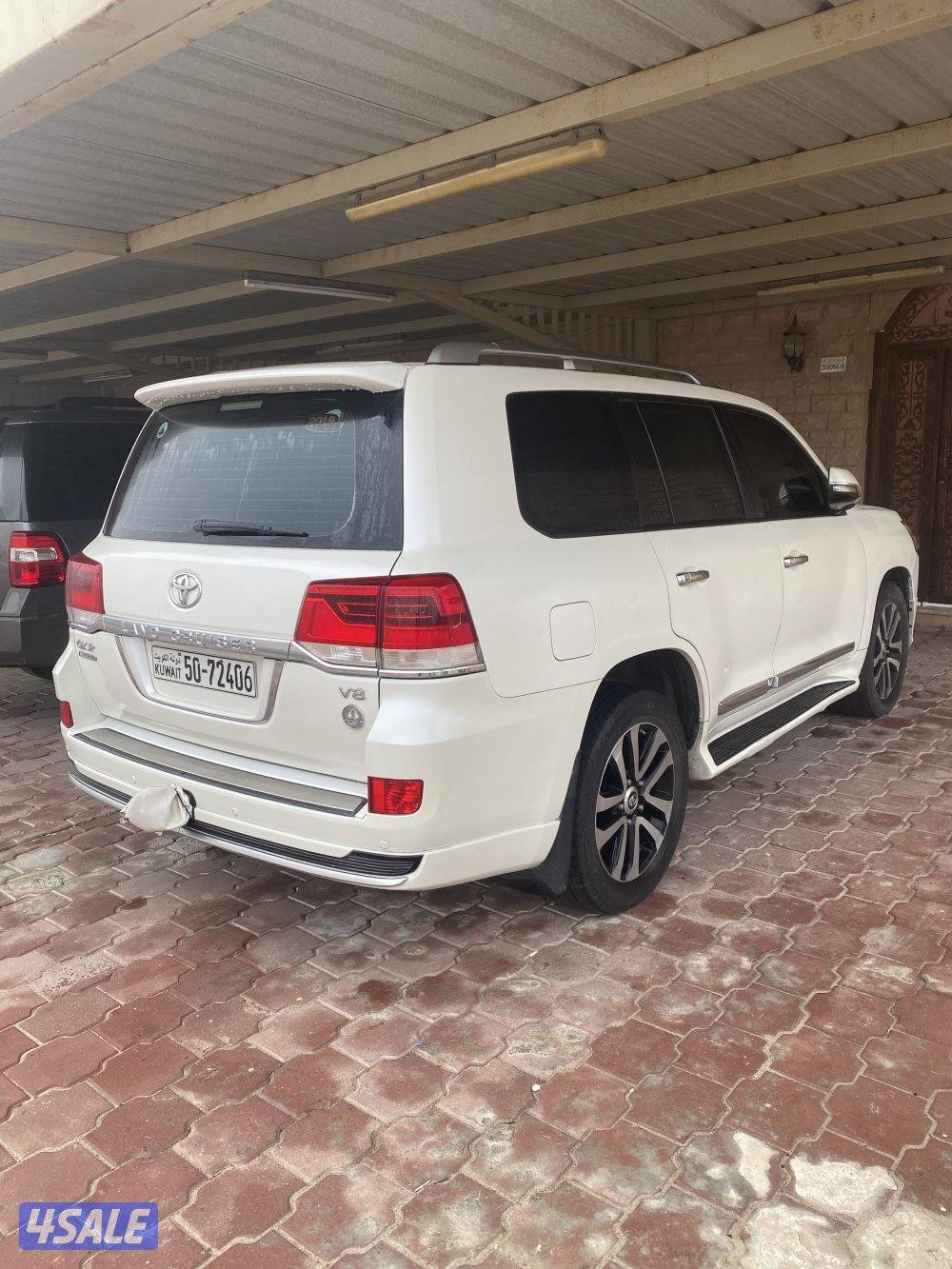 للبيع لاندكروزر تورنق الساير 20194