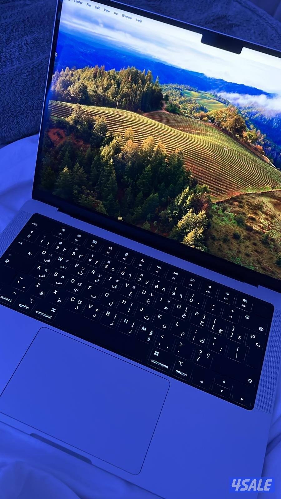 Macbook Pro  (2023) M3 chip 1TB1