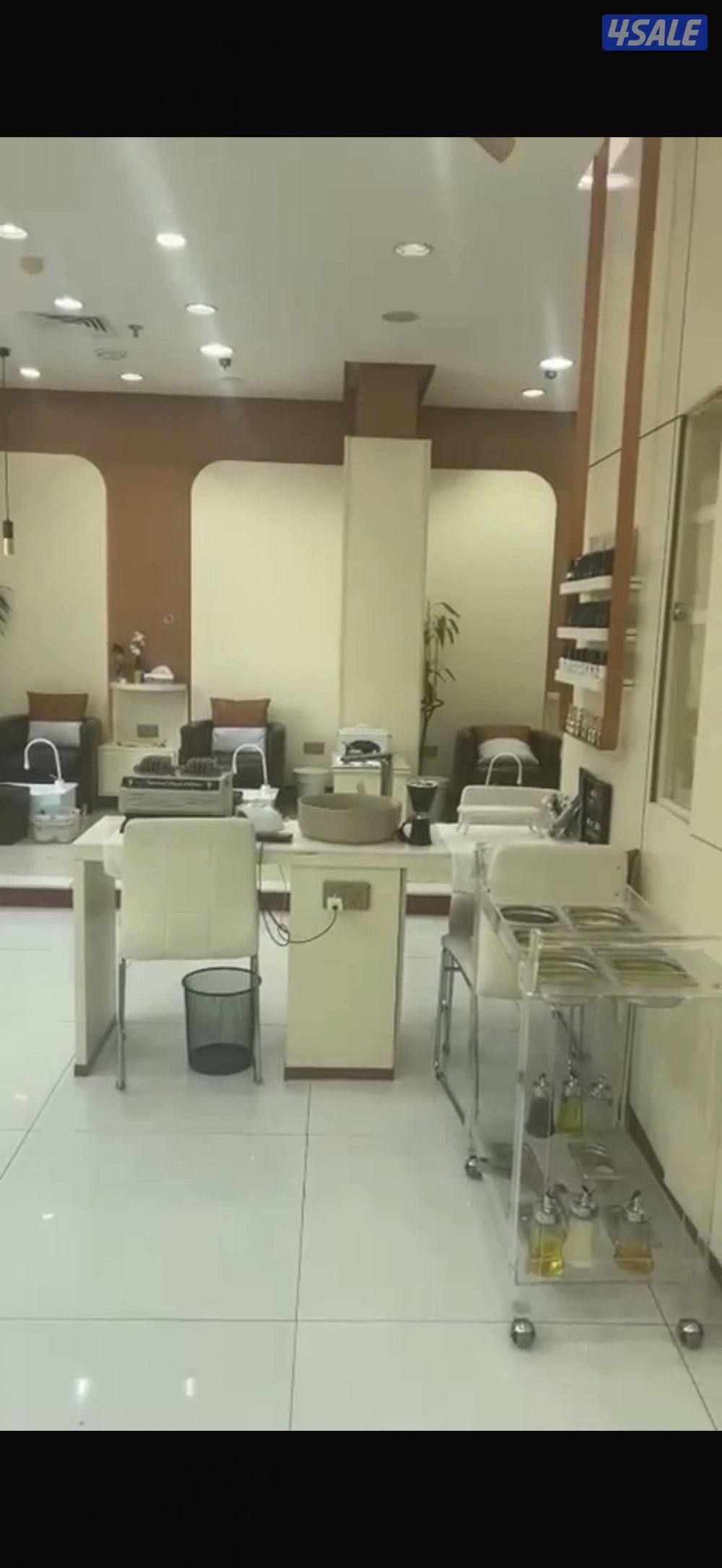 صالون بالجهراء دور كامل للبيع خلف سوق واره الاجار ١٤٠٠0