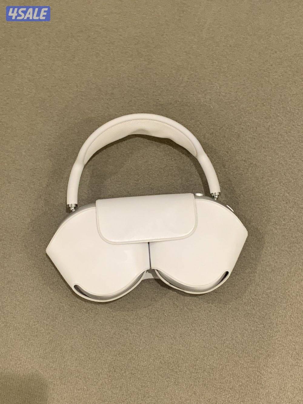 Airpods max silver2