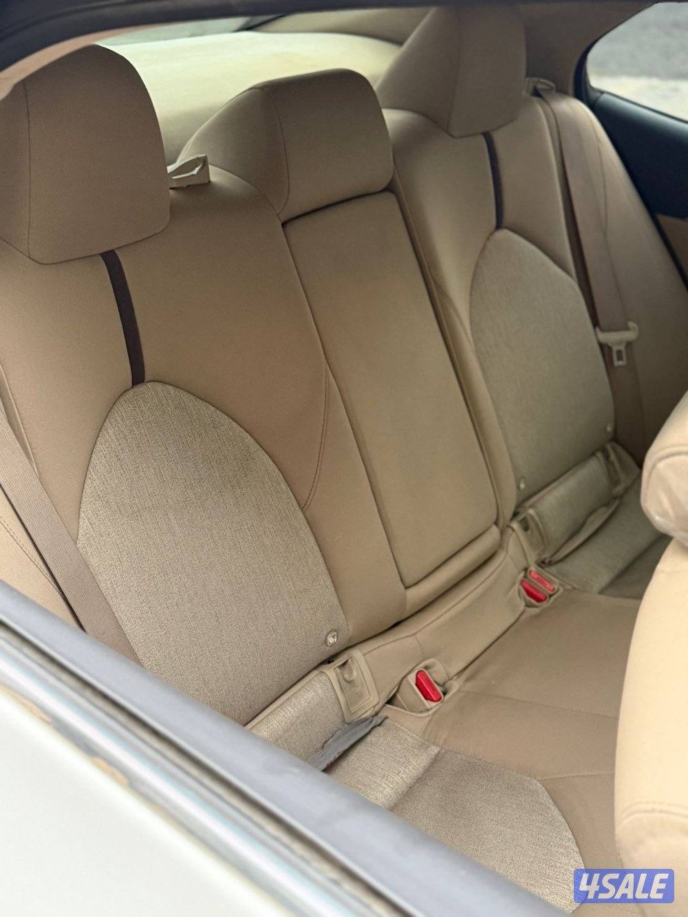 للبيع كامري 20194