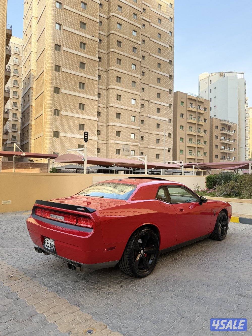 شالنجر SRT8 اصلي جير عادي صبغ الوكاله بحاله نادره جدا5