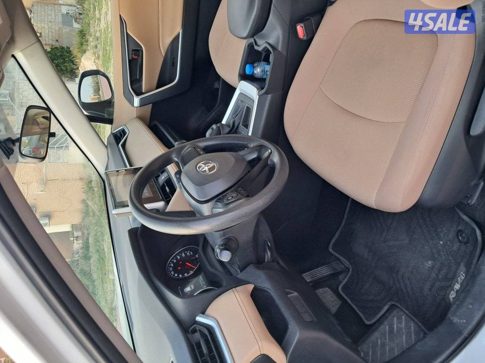 للبيع تويوتا راف 4 موديل 2023 ماشي 72 الف وارد الوكاله صبغ الوكاله6