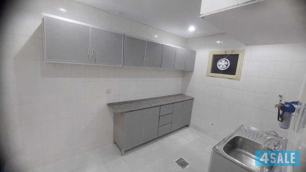 شقق تجارية وسكنية للإيجار في السالمية على الدائري الخامس0