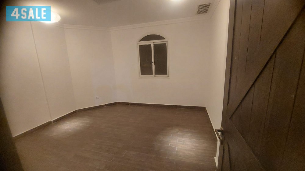 شقق تجارية وسكنية للإيجار في السالمية على الدائري الخامس5