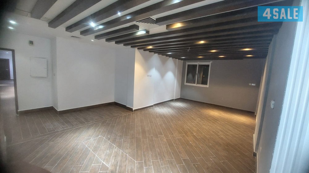 شقق تجارية وسكنية للإيجار في السالمية على الدائري الخامس7