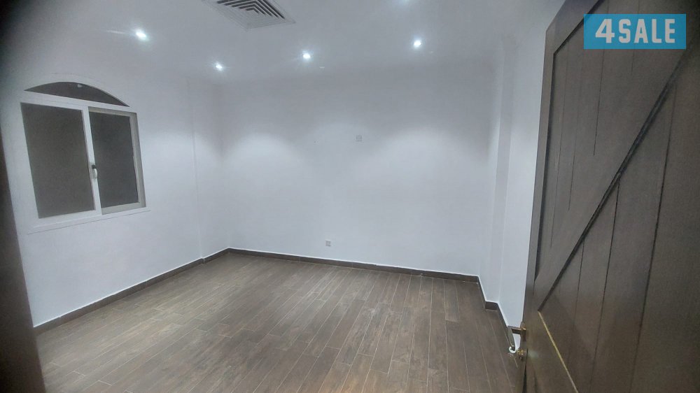 شقق تجارية وسكنية للإيجار في السالمية على الدائري الخامس8