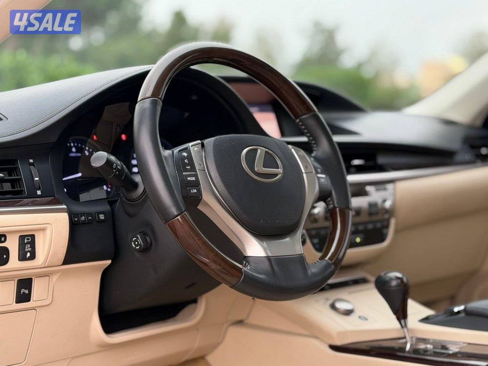 للبيع . لكزس ES350 . م 20139