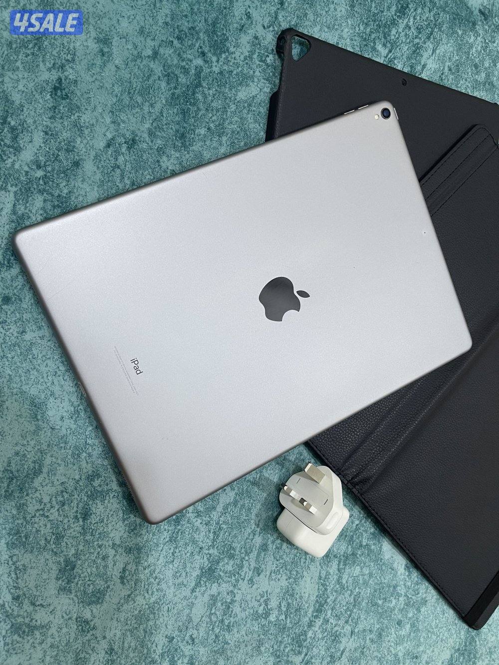 ايباد ابل برو 12.9 انش512 قيقا الجيل الثاني نظيف مو مفتوح ولا مصلح0