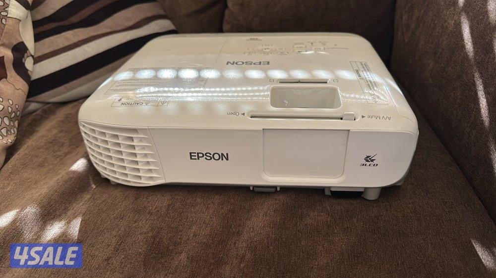 بروجكتر أبسون 3500 لومين(سطوع)0