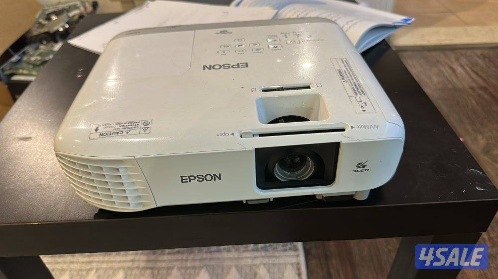 بروجكتر أبسون 3500 لومين(سطوع)4