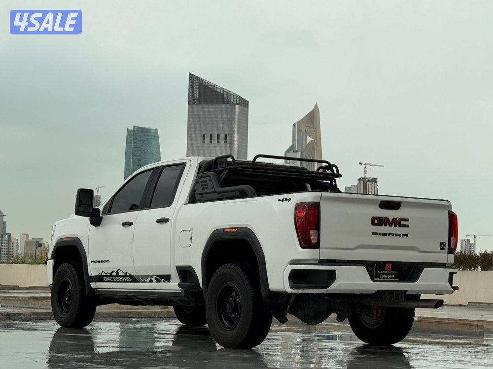 سييراHD2500 موديل2022 عداد62الف وارد بهبهاني سيرفس منتظم2