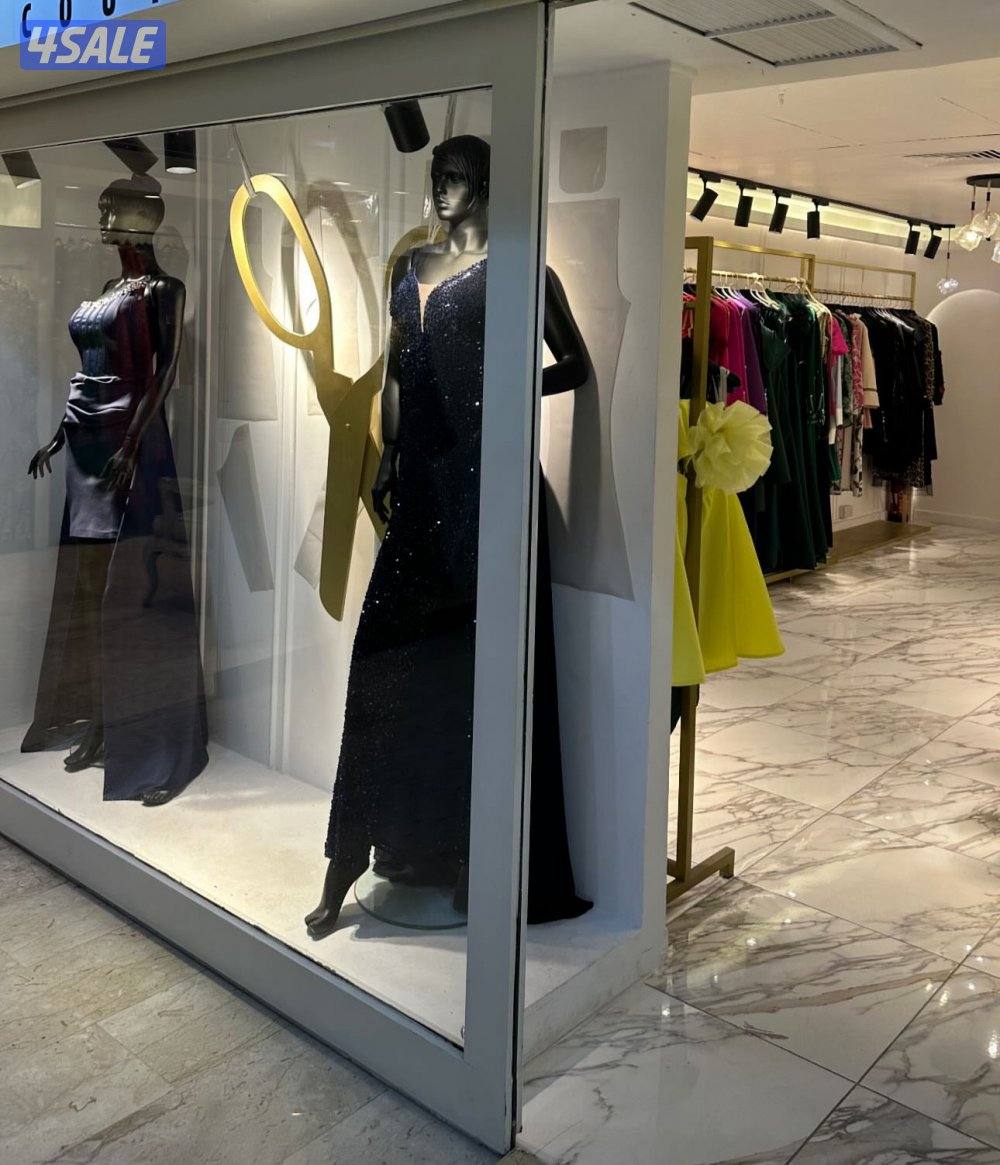 للبيع مجمع زهره السالمية، محل ملابس - البيع١٠ الاف دينار و الاجار ٥٧٠0