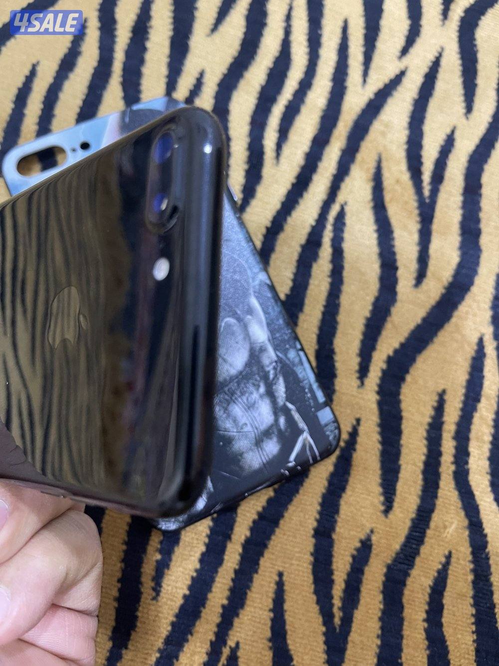 ايفون 7 بلس 128 قيقا الكبير مو مفتوح نظيف وشغال زين8