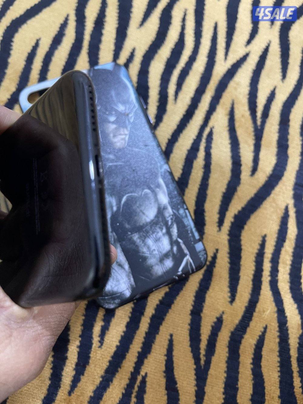 ايفون 7 بلس 128 قيقا الكبير مو مفتوح نظيف وشغال زين9