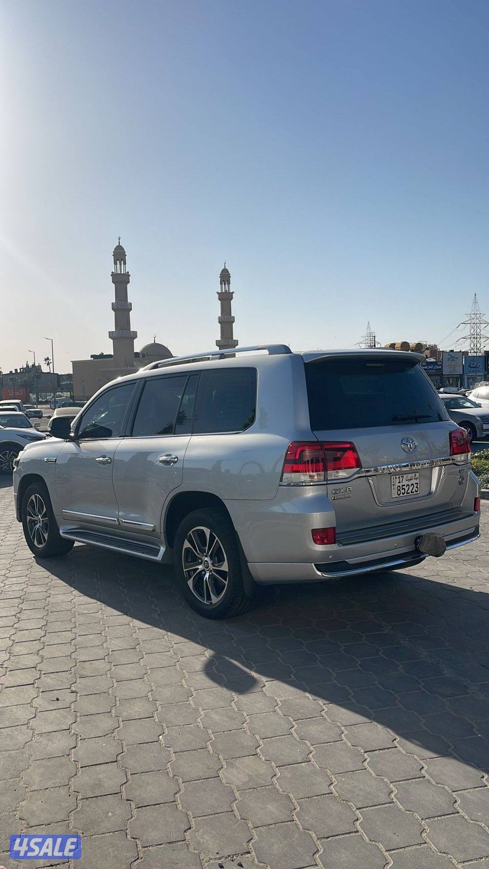 لاندكروز موديل ٢٠٢٠ عداد٩٣ شرط الفحص بالكامل صبغ الوكاله حمايه بالكامل2