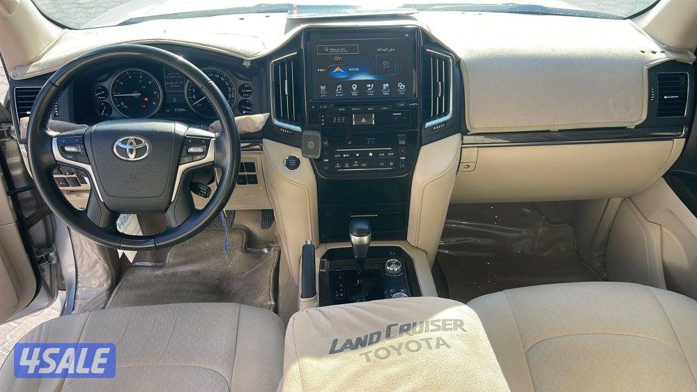 لاندكروز موديل ٢٠٢٠ عداد٩٣ شرط الفحص بالكامل صبغ الوكاله حمايه بالكامل5