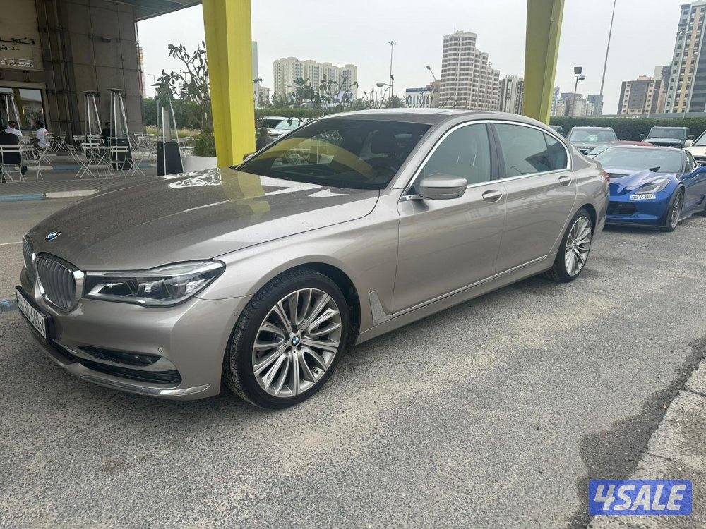 للبيع بي ام 740 لارج صبغ وكاله سيرفس منتظم بالوكاله شرط الفحص بالوكاله4