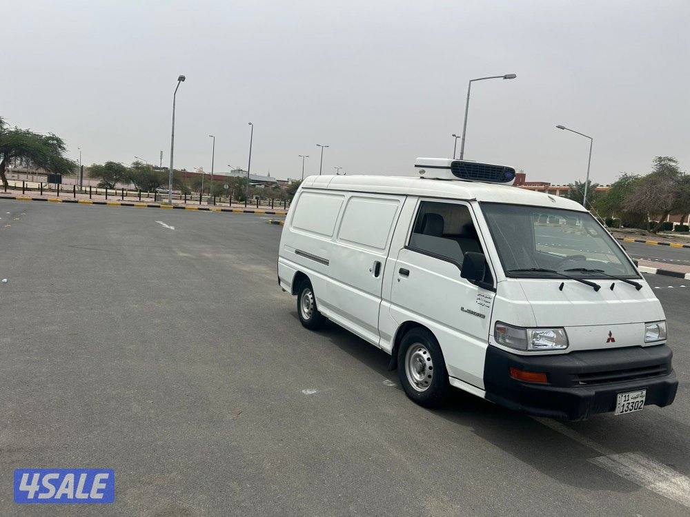 باص متسوبيشي ، ثلاجه ، 2012 ، شرط الفحص4