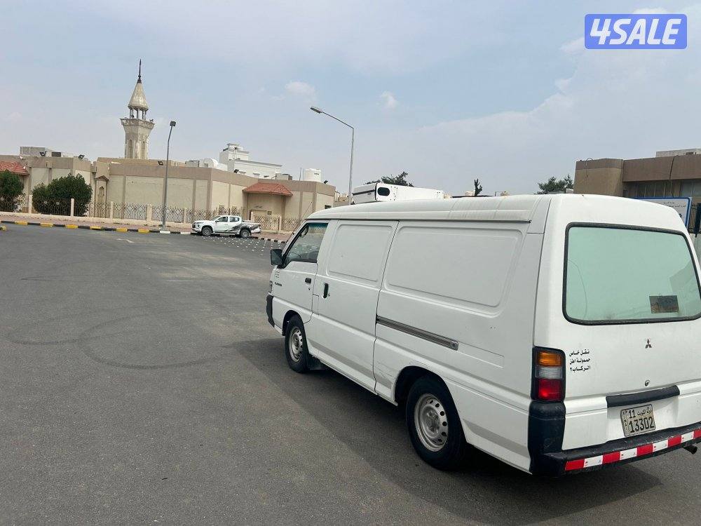 باص متسوبيشي ، ثلاجه ، 2012 ، شرط الفحص5