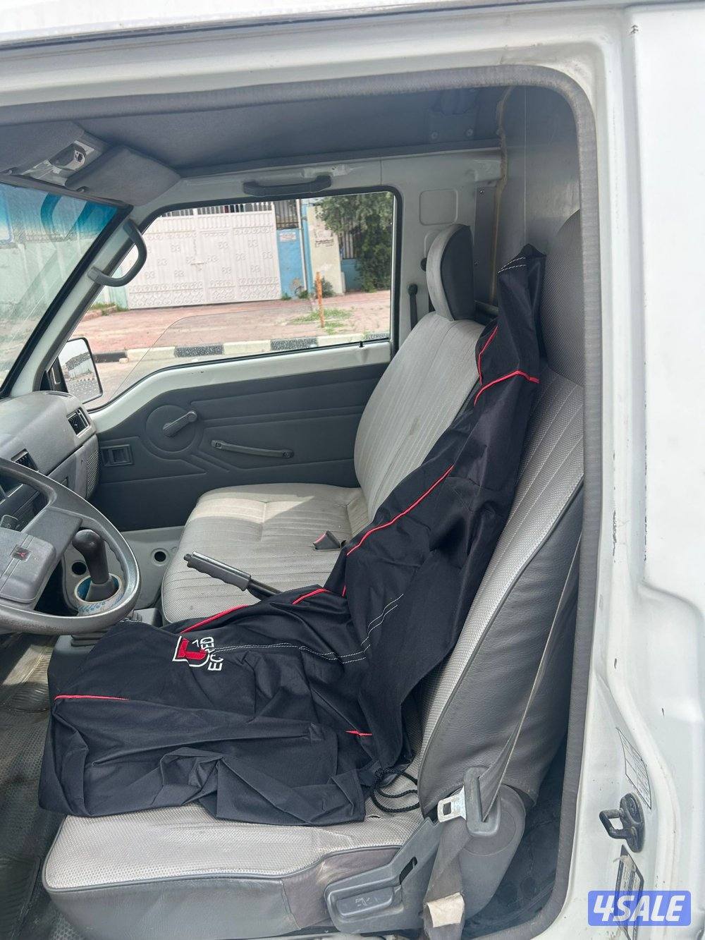 باص متسوبيشي ، ثلاجه ، 2012 ، شرط الفحص7