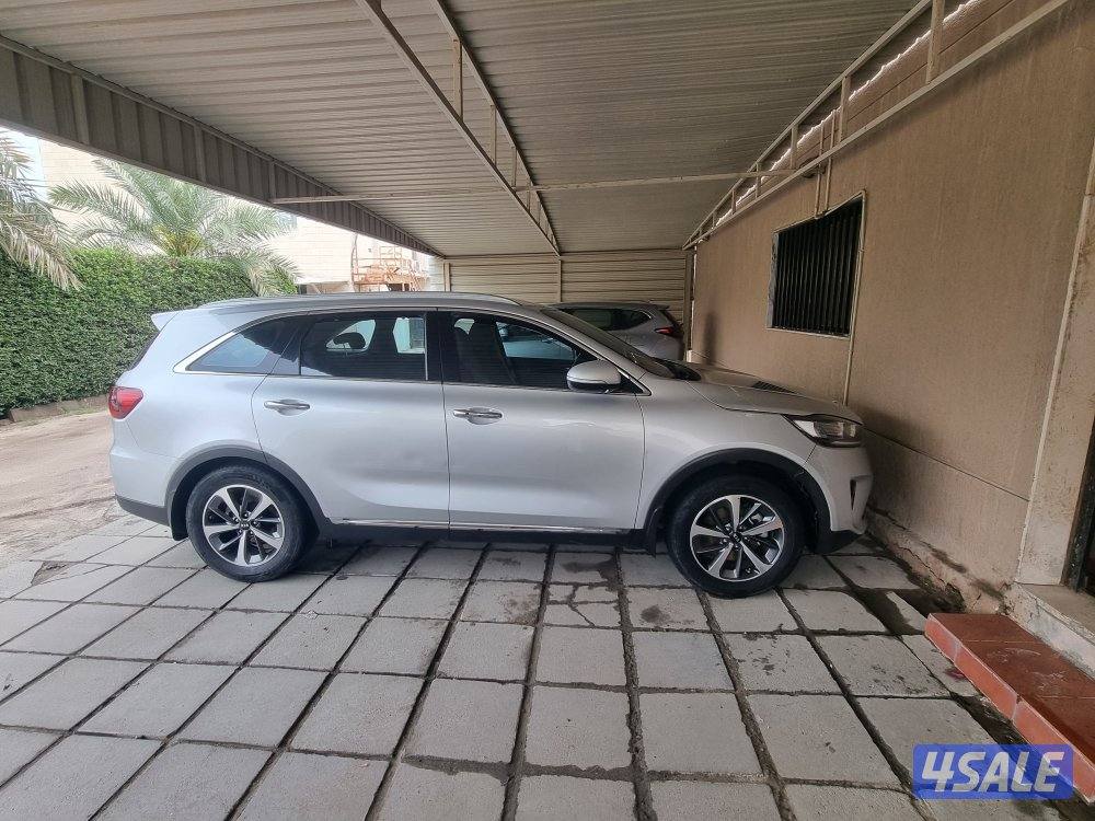 للبيع جيب كيا سورينتو بحاله ممتازة شرط الفحص قابل للمساومه0