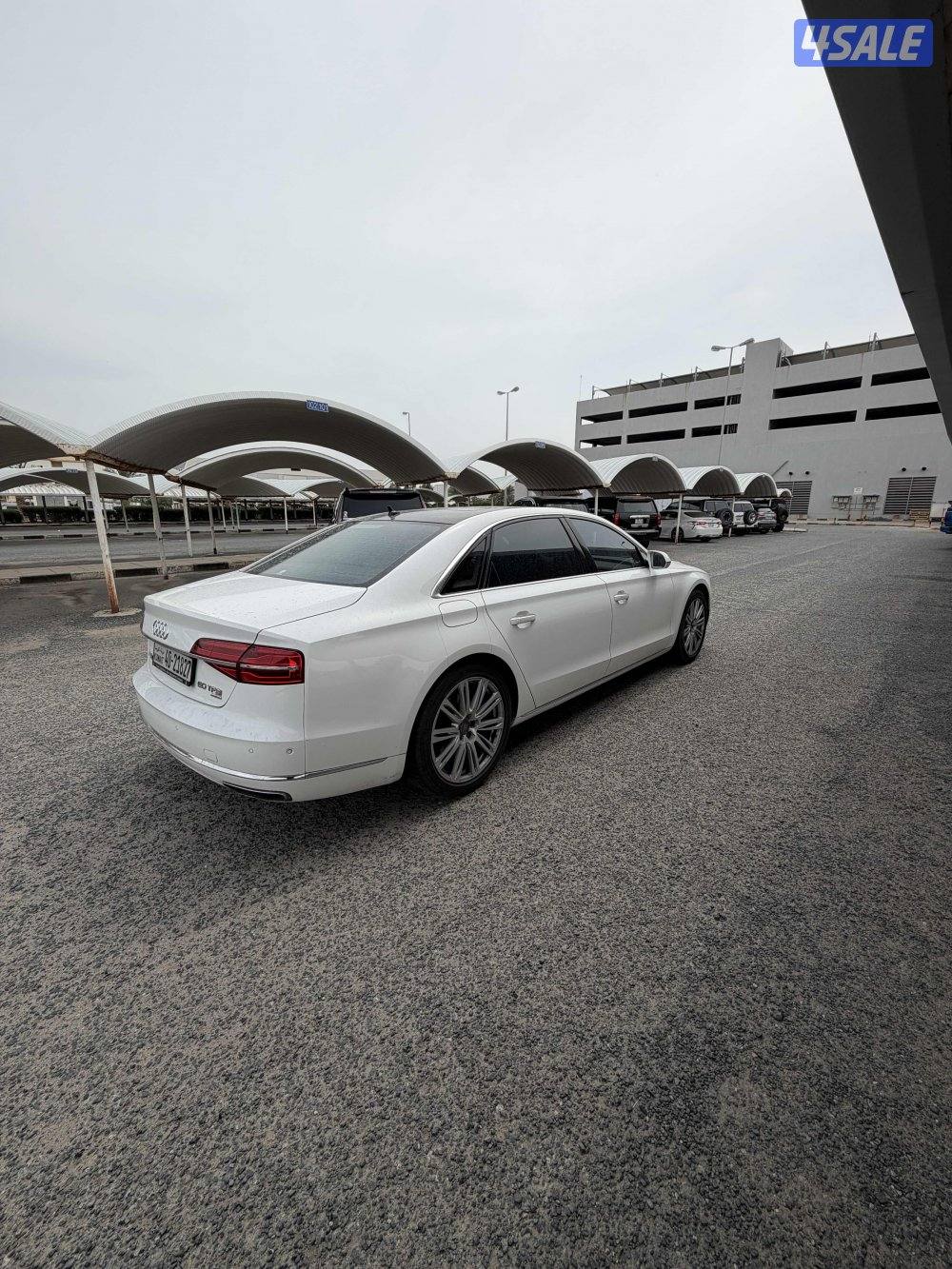 اودي A8 كامل المواصفات0