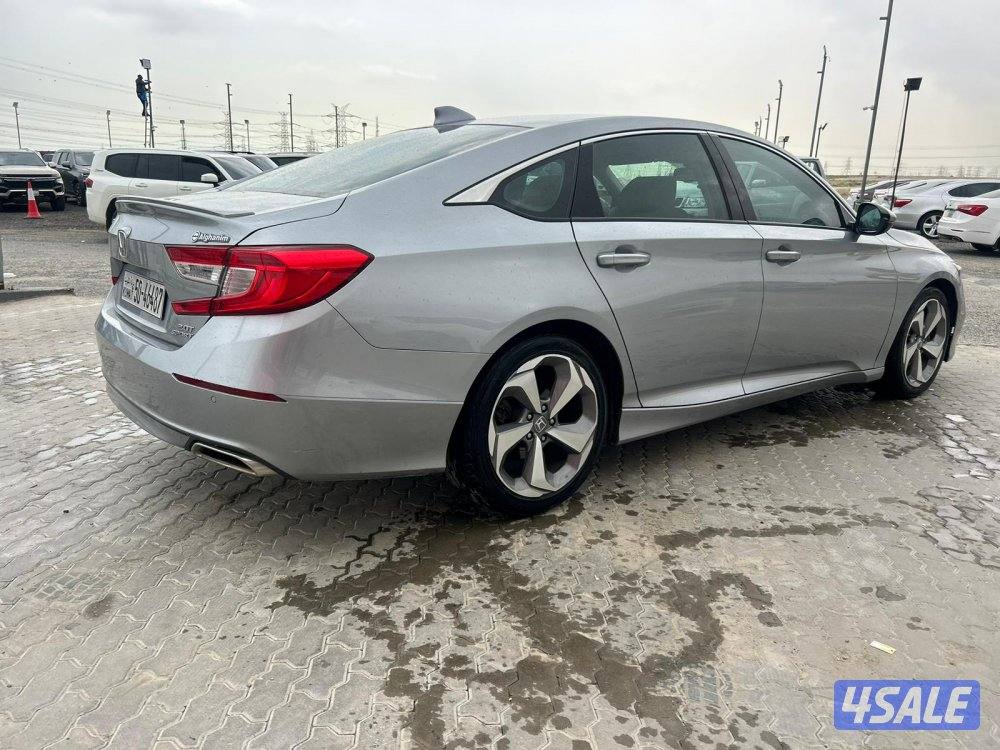 هوندا اكورد SPORT  موديل 2019 ماشى 144.000 k.m وارد الغانم.صبغ وكالة3