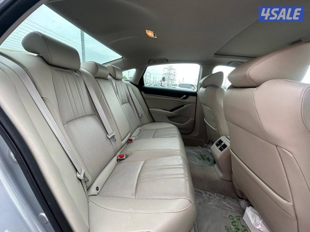 هوندا اكورد SPORT  موديل 2019 ماشى 144.000 k.m وارد الغانم.صبغ وكالة4