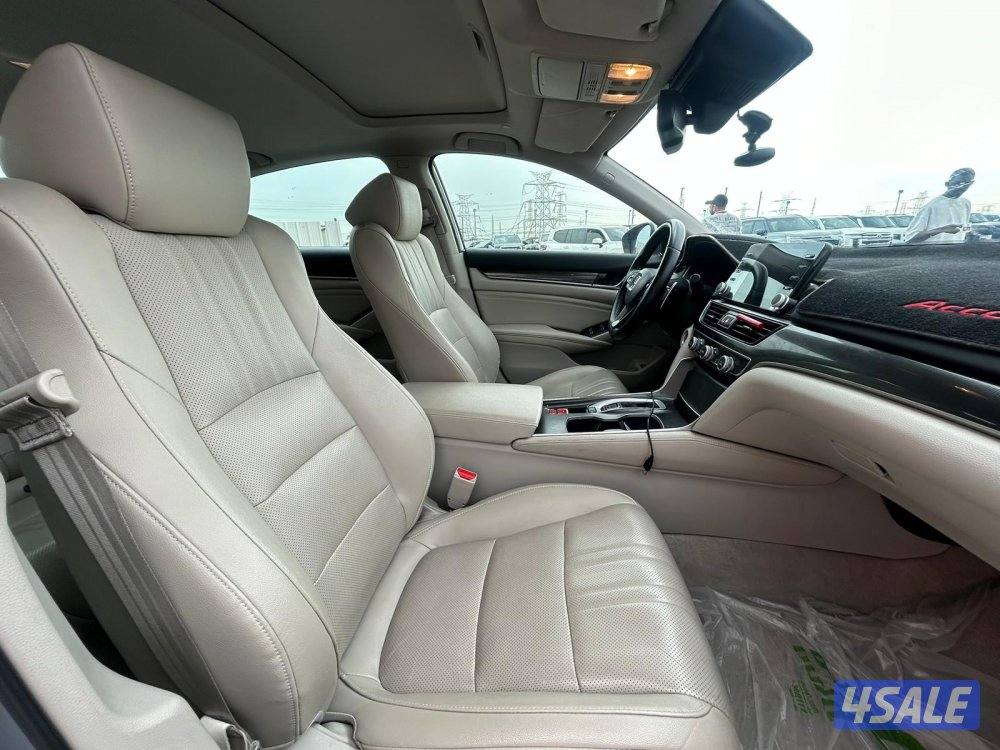 هوندا اكورد SPORT  موديل 2019 ماشى 144.000 k.m وارد الغانم.صبغ وكالة5