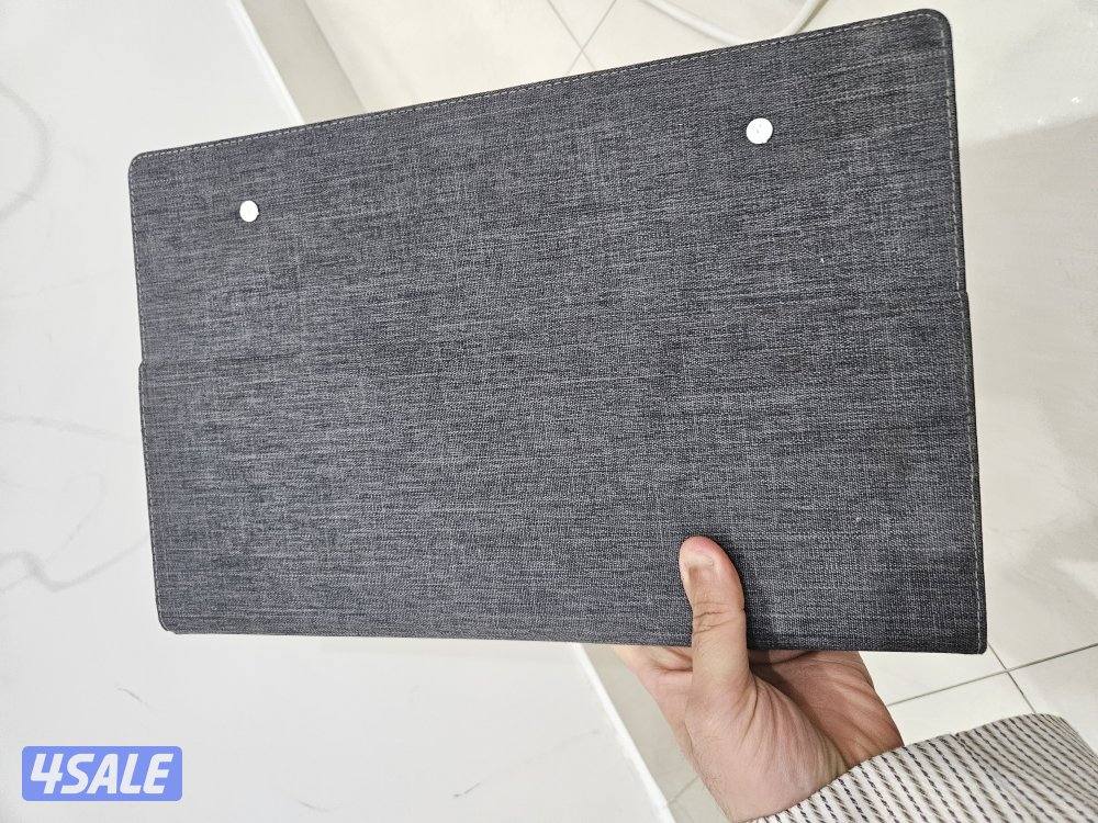 للبيع شاشه متنقله8