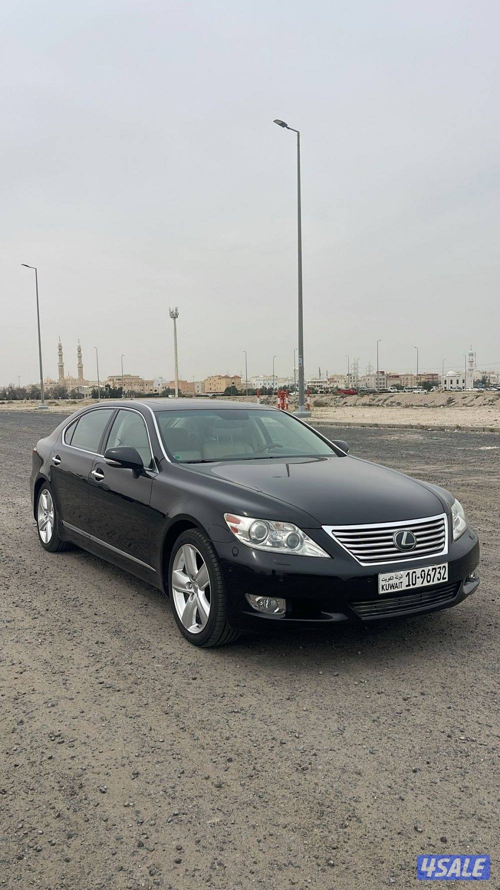 لكزس LS موديل 2012 عداد ٧٧شرط الفحص بالكامل0