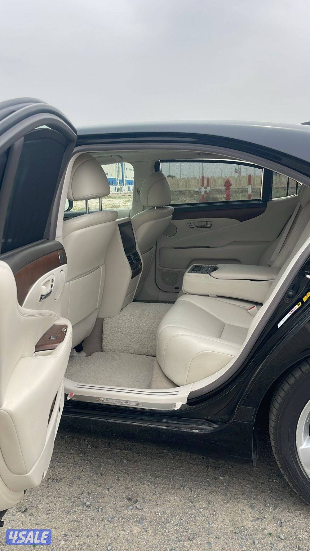 لكزس LS موديل 2012 عداد ٧٧شرط الفحص بالكامل4