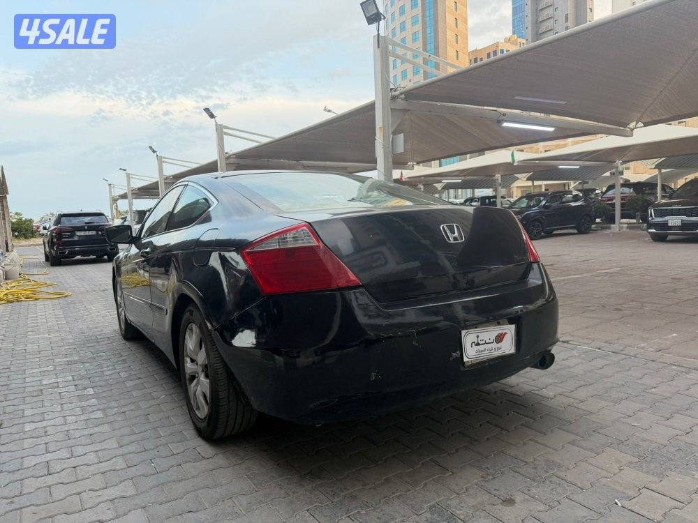 هوندا اكورد موديل 2010 / بحاله ممتازه1