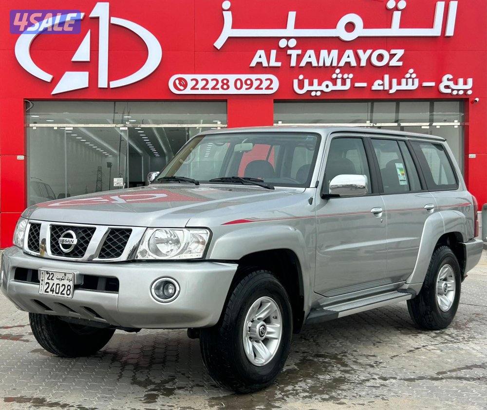 نيسان باترول سفارى موديل 2023 ماشى 78.000 k.m  وارد البابطين.صبغ وكالة0