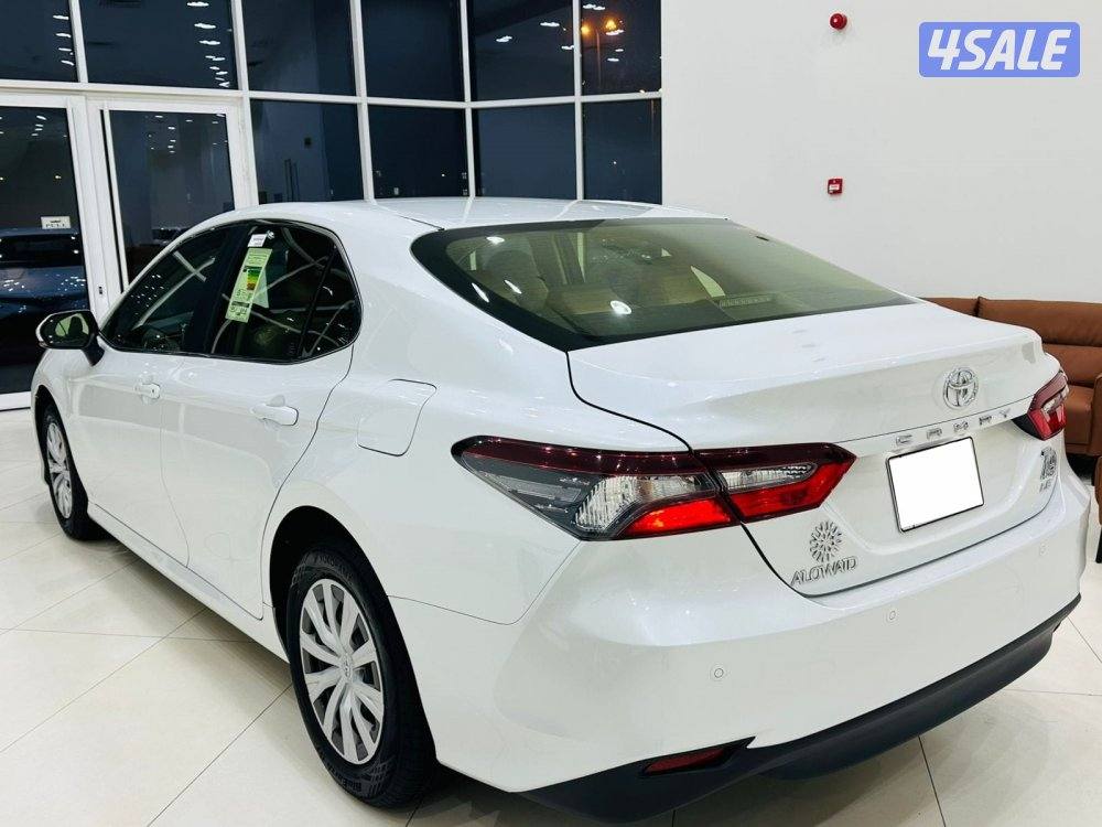 للبيع تويوتا كامري LE  2.5موديل 20242