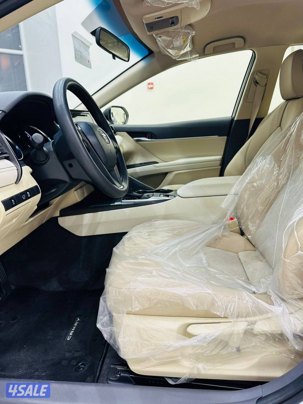 للبيع تويوتا كامري LE  2.5موديل 20244