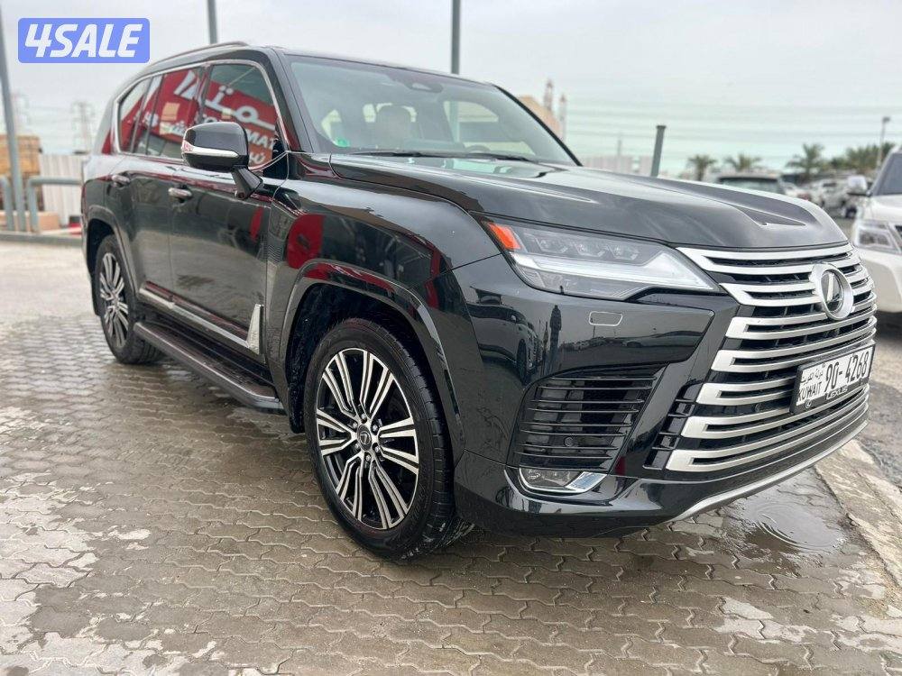 لكزس LX600 درجة اولى  twinturbo .V6 موديل 2025 ماشي 32.000 k.m  وارد1