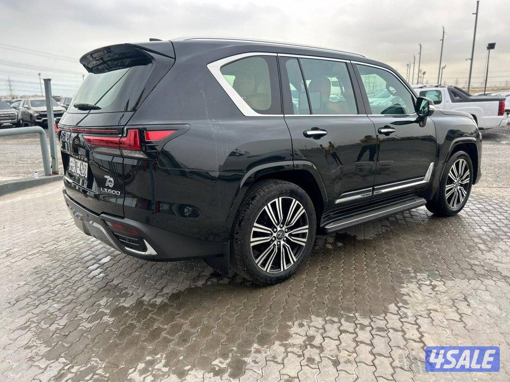 لكزس LX600 درجة اولى  twinturbo .V6 موديل 2025 ماشي 32.000 k.m  وارد3