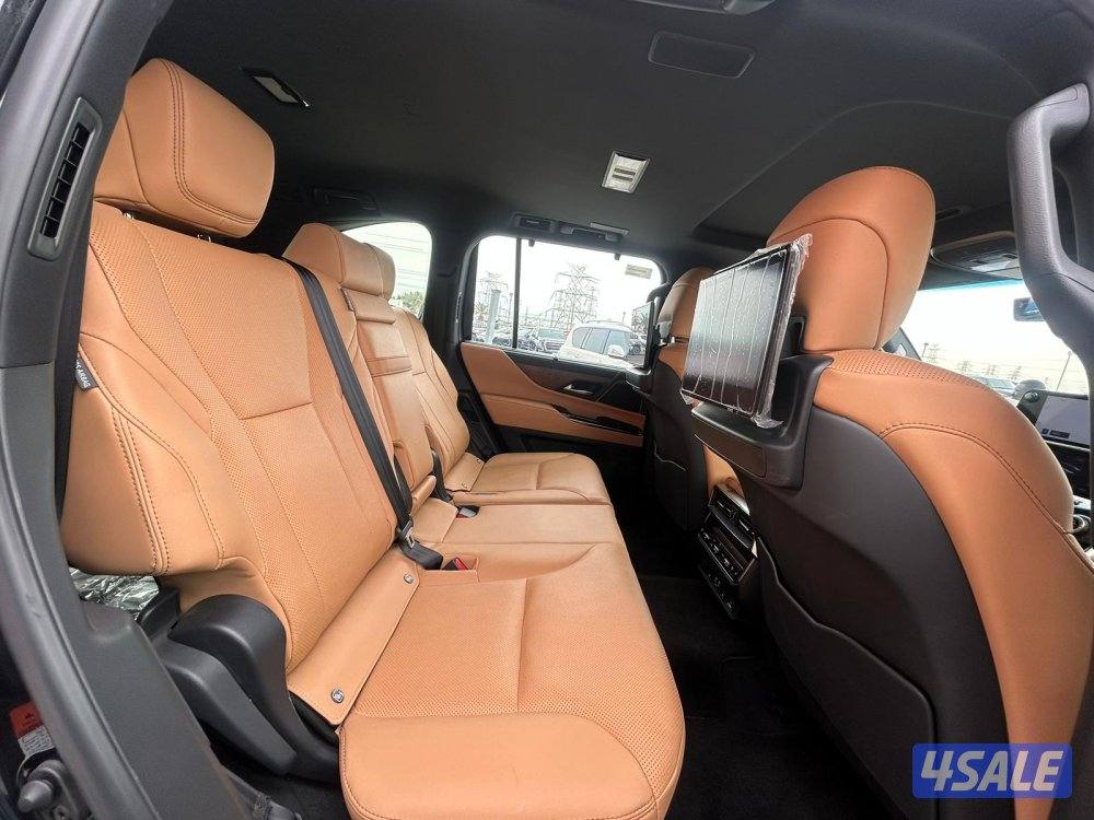 لكزس LX600 درجة اولى  twinturbo .V6 موديل 2025 ماشي 32.000 k.m  وارد4