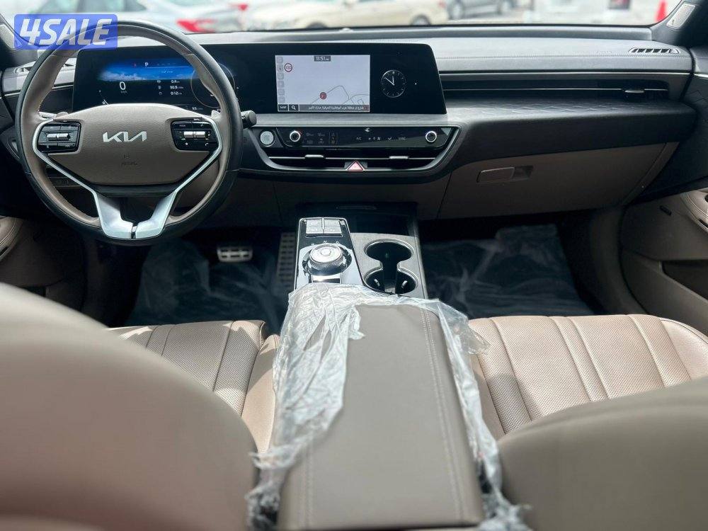 كيا-K8  موديل 2024 ماشى 21.000 k.m وارد المطوع . صبغ وكالة  شاشة.7