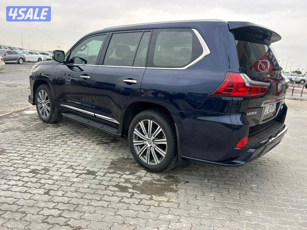 لكزس LX570 درجة اولى موديل 2017 ماشى 105.000 k.m وارد الساير.2