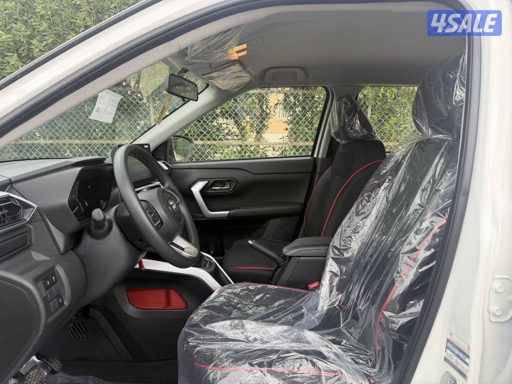 تويوتا ريز موديل 2024 تحت الكفالة عداد 12،000 كم8