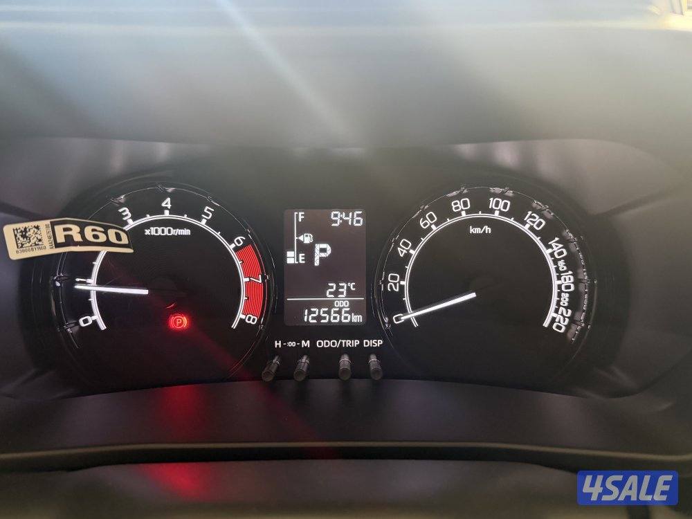 تويوتا ريز موديل 2024 تحت الكفالة عداد 12،000 كم12