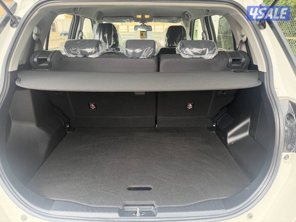 تويوتا ريز موديل 2024 تحت الكفالة عداد 12،000 كم13